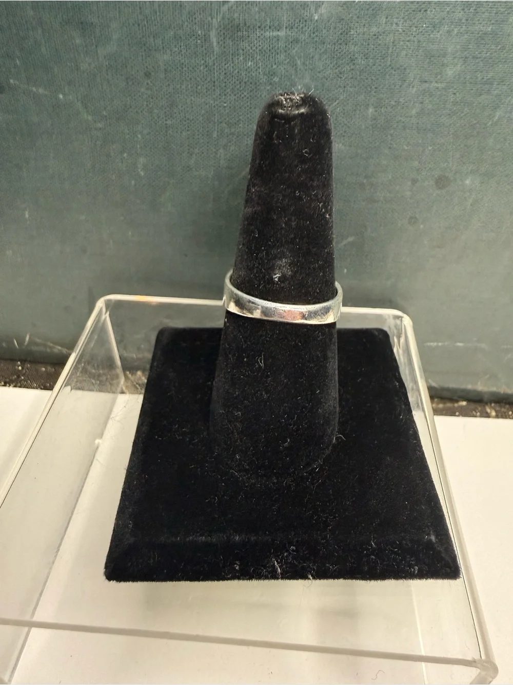 N/A modern silver